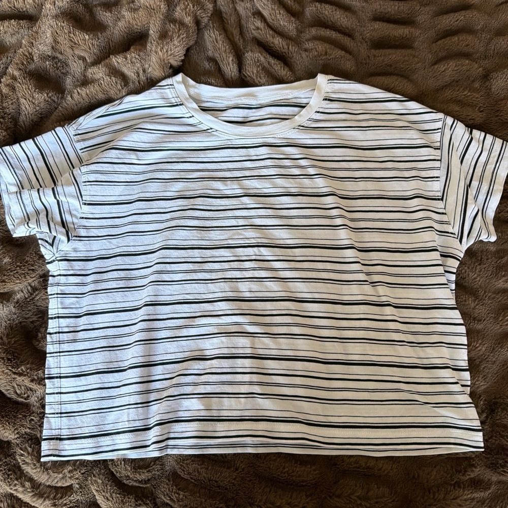 Lululemon Striped White and Black Short Sleeve Tee